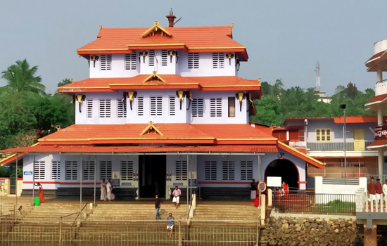 Madayi Kavu Temple image